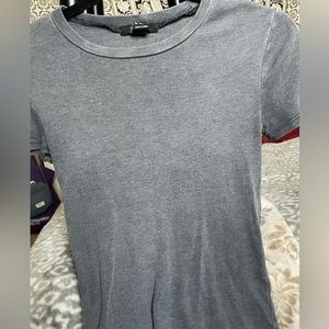 ribbed gray top